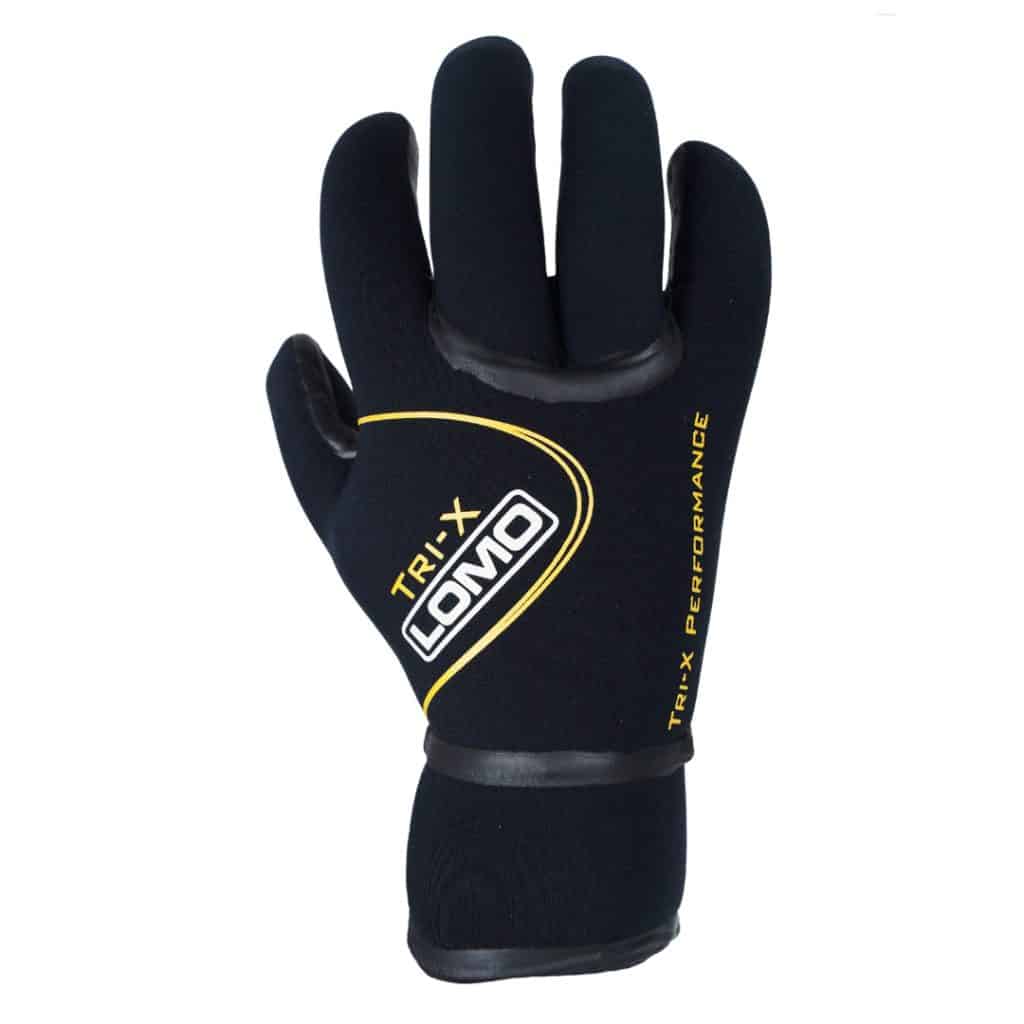 lomo-tri-x-swimming-glove